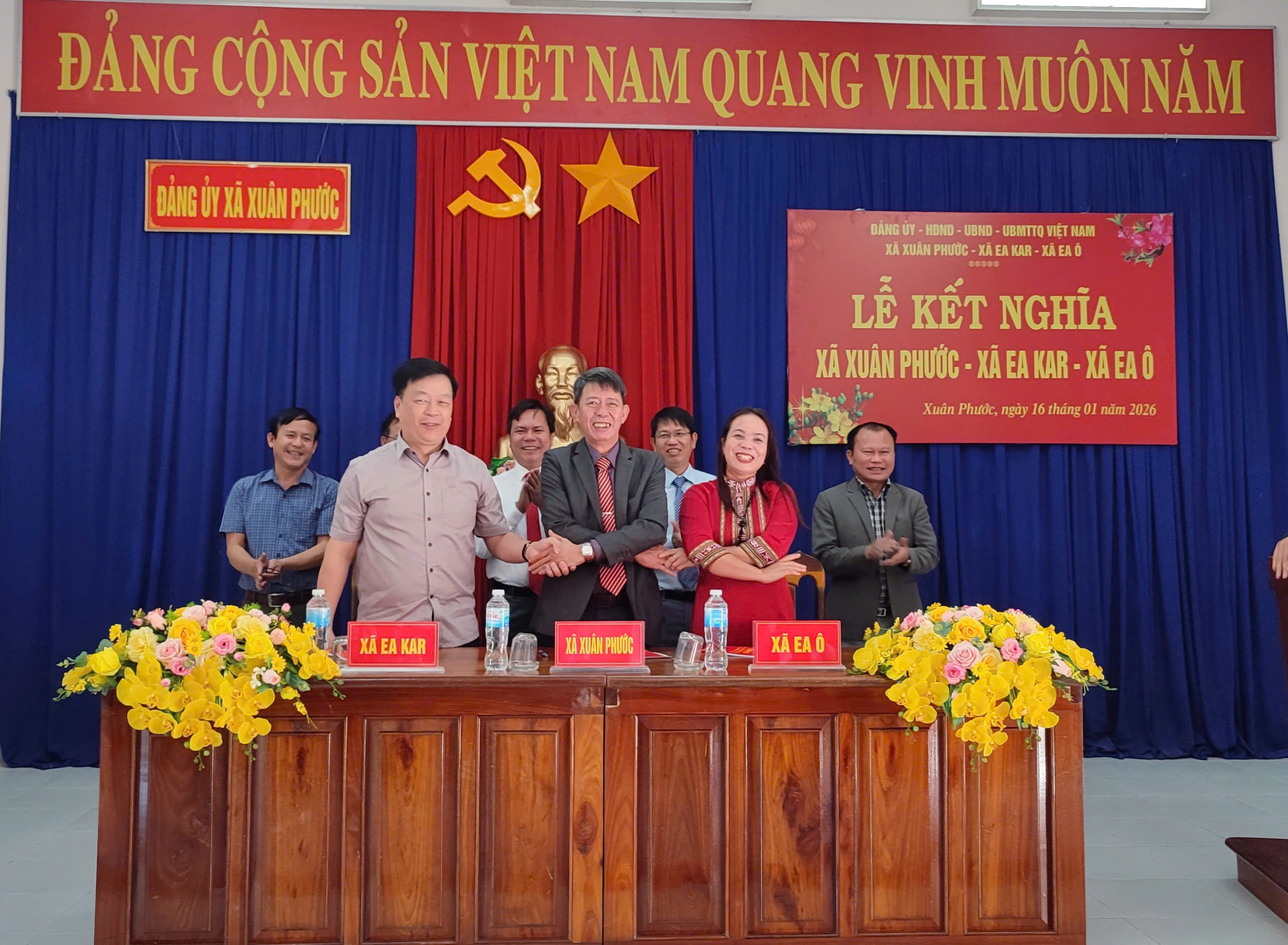 Lễ kết nghĩa giữa 03 xã: Xuân Phước - Ea Kar - Ea Ô giai đoạn 2025 - 2030